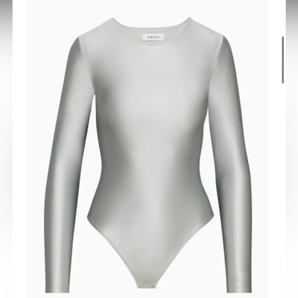 Aritzia Babaton
Satinette Crew Longsleeve Bodysuit